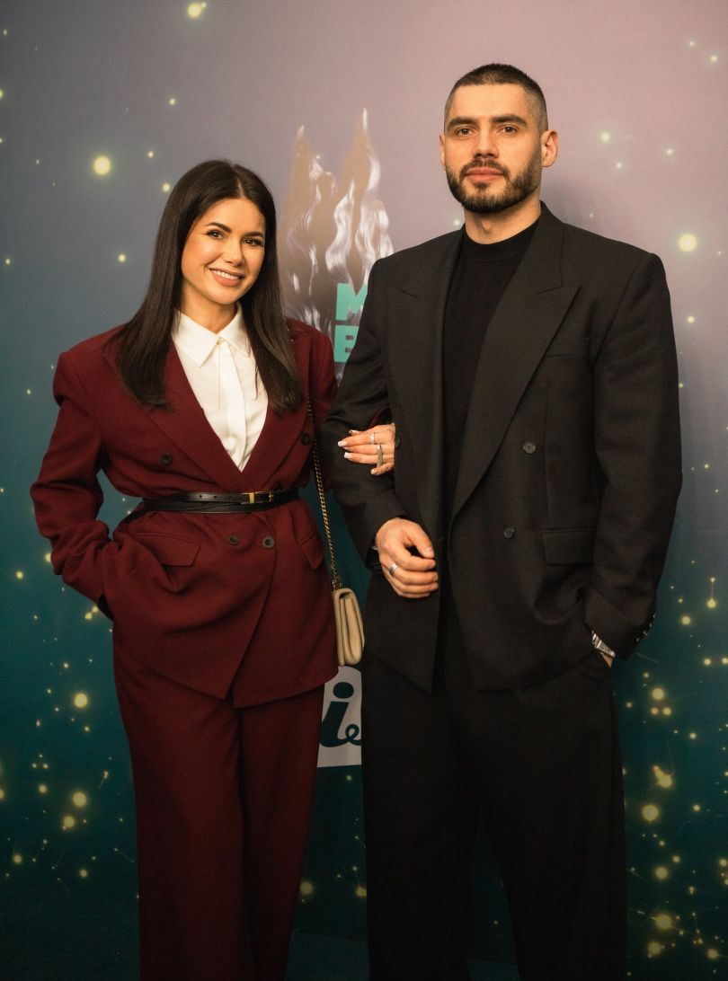 Переможці і зірковий хідник премії MUZVAR AWARDS: як це було - Фото №28