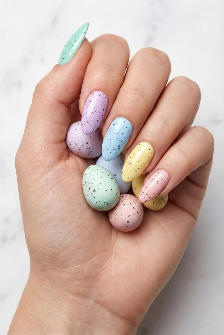 Маникюр на Пасху: топ-10 идей, которые дополнят ваш праздничный образ - Фото №5