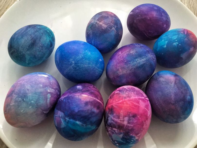 Чим пофарбувати яйця на Великдень: топ-7 натуральних барвників - Фото №12