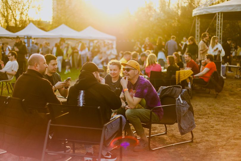 Рекорди України, рок-легенди, стендап у саду: що готує GARDEN BEER WEEKEND #7 у Feels Garden на ВДНГ - Фото №1