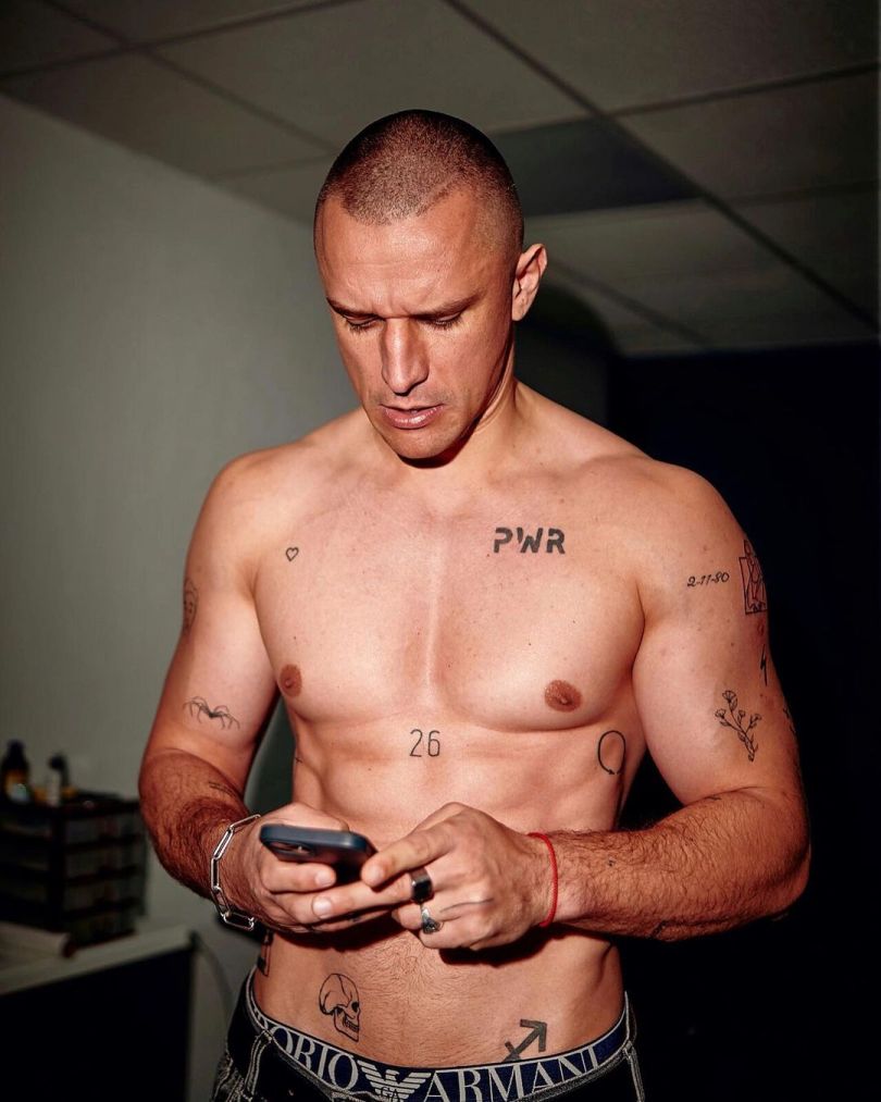 Тарас Цимбалюк голий