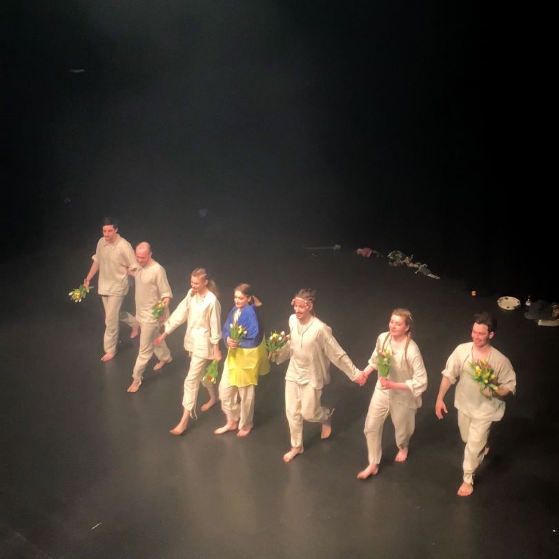 Молодий театр