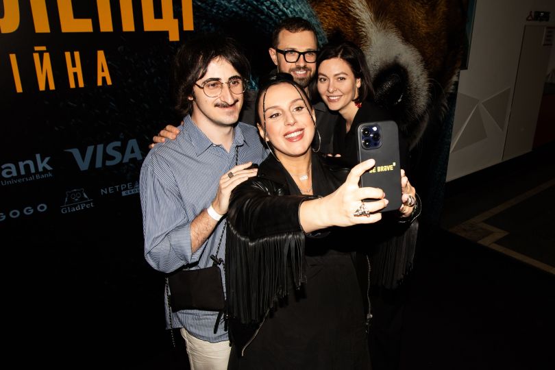 Максим Сикаленко (Cape Cod), Джамала, Антон Птушкін на премʼєрі фільму «Ми, наші улюбленці та війна»