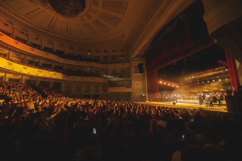 Без Обмежень