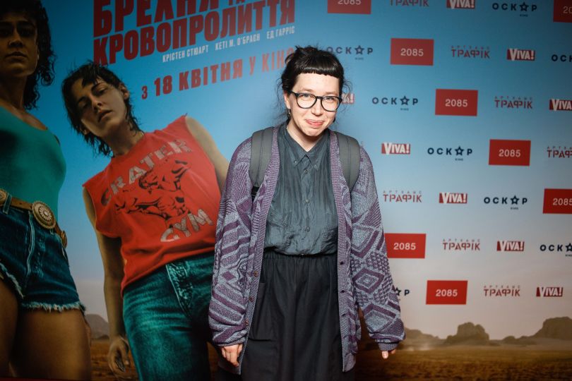 Катерина Горностай на прем’єрі фільму «Любов, брехня та кровопролиття» з Крістен Стюарт