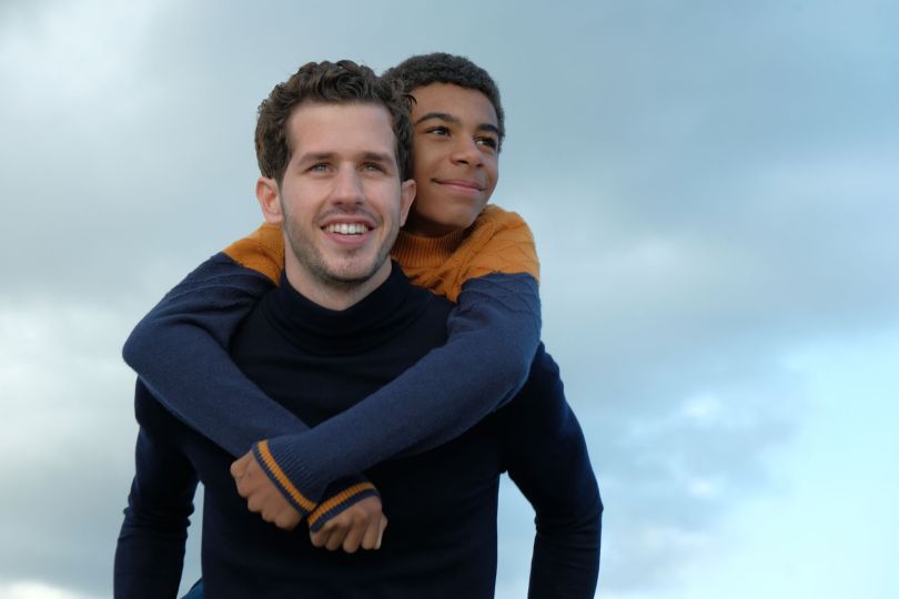 кадри з фільму «Лети зі мною» (2022)