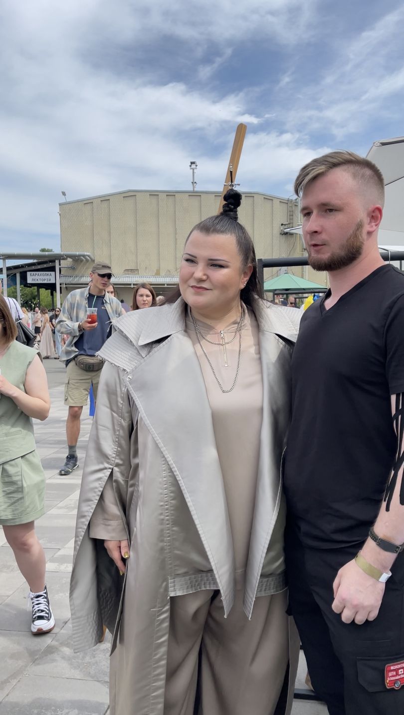 alyona alyona пришла на Кураж Базар в костюме, в котором выступала на Евровидении