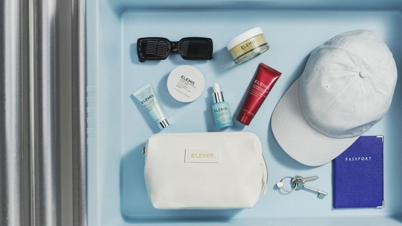 Travel Skin Heroes від Elemis - лімітовані набори бестселерів у косметичках