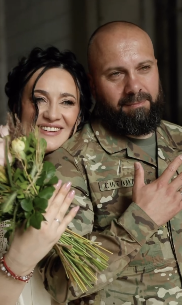 Вагітна Соломія Вітвіцька вийшла заміж і показала весільні фото