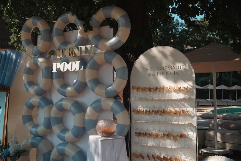Phoenix Pool у Конча-Заспі відкрився вечіркою в стилі White Party