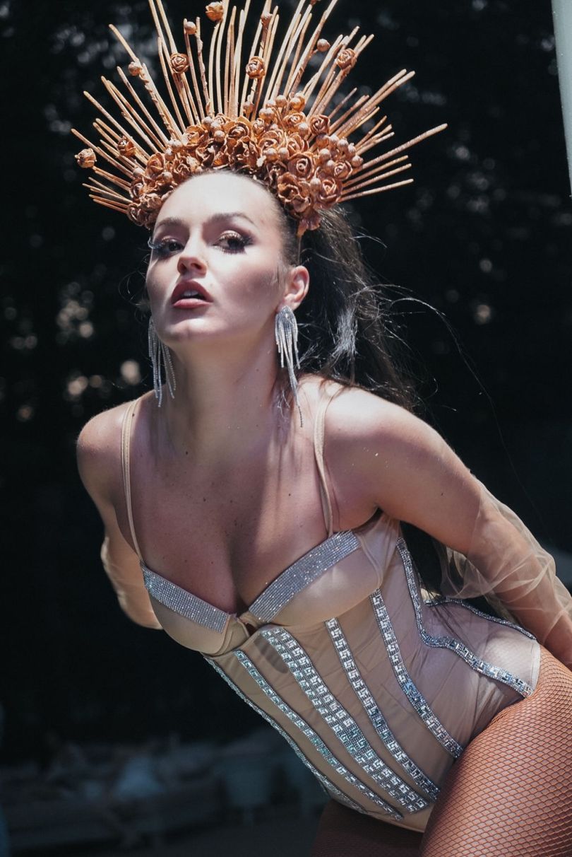 Phoenix Pool у Конча-Заспі відкрився вечіркою в стилі White Party