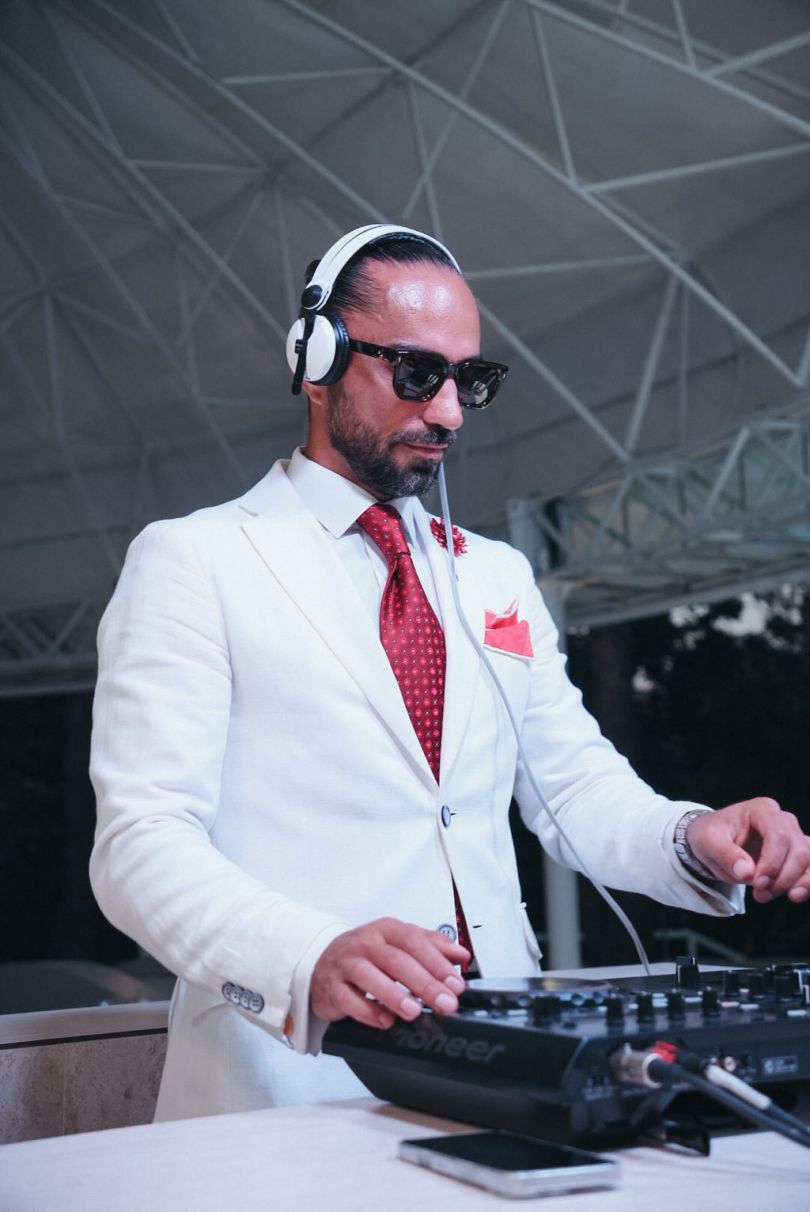 Phoenix Pool у Конча-Заспі відкрився вечіркою в стилі White Party