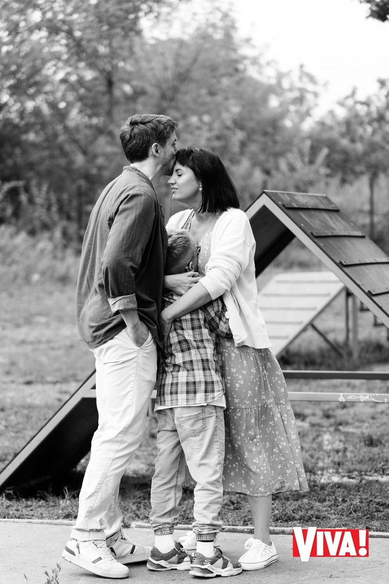 Оля Цибульська і її чоловік Сергій знялись у сімейній фотосесії для Viva!