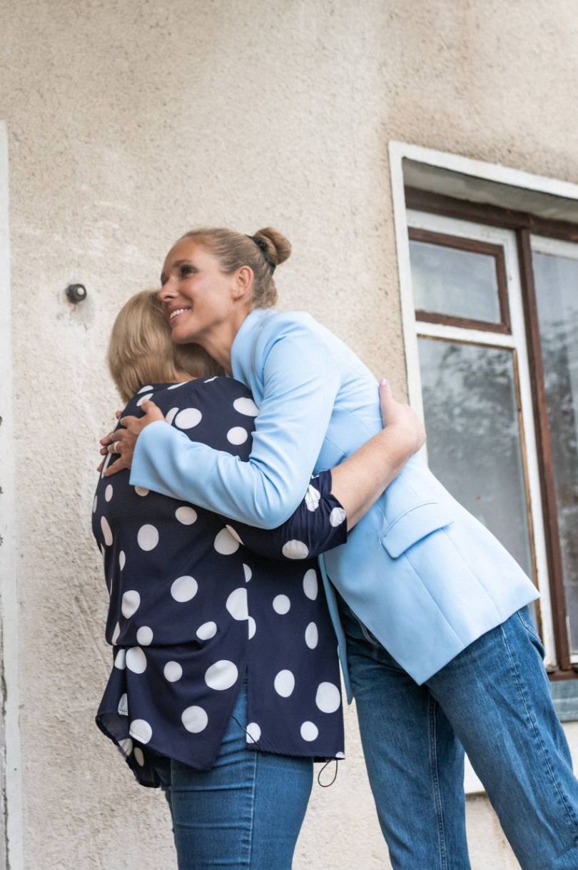 У свій день народження Катя Осадча оголосила збір на житло для родини, яка опікується 10 сиротами