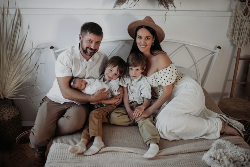 Олександр Бережок, його дружина і діти