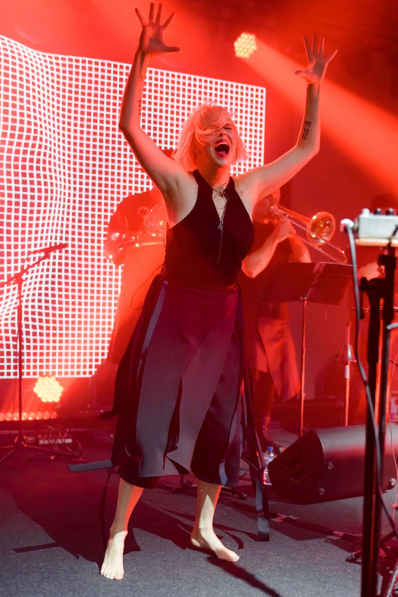 ONUKA на концерті у Лісабоні, Португалія