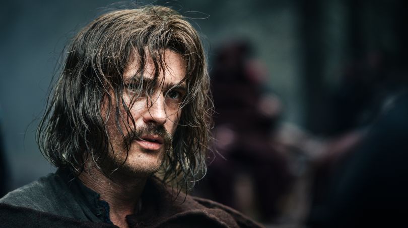 кадри з фільму Довбуш