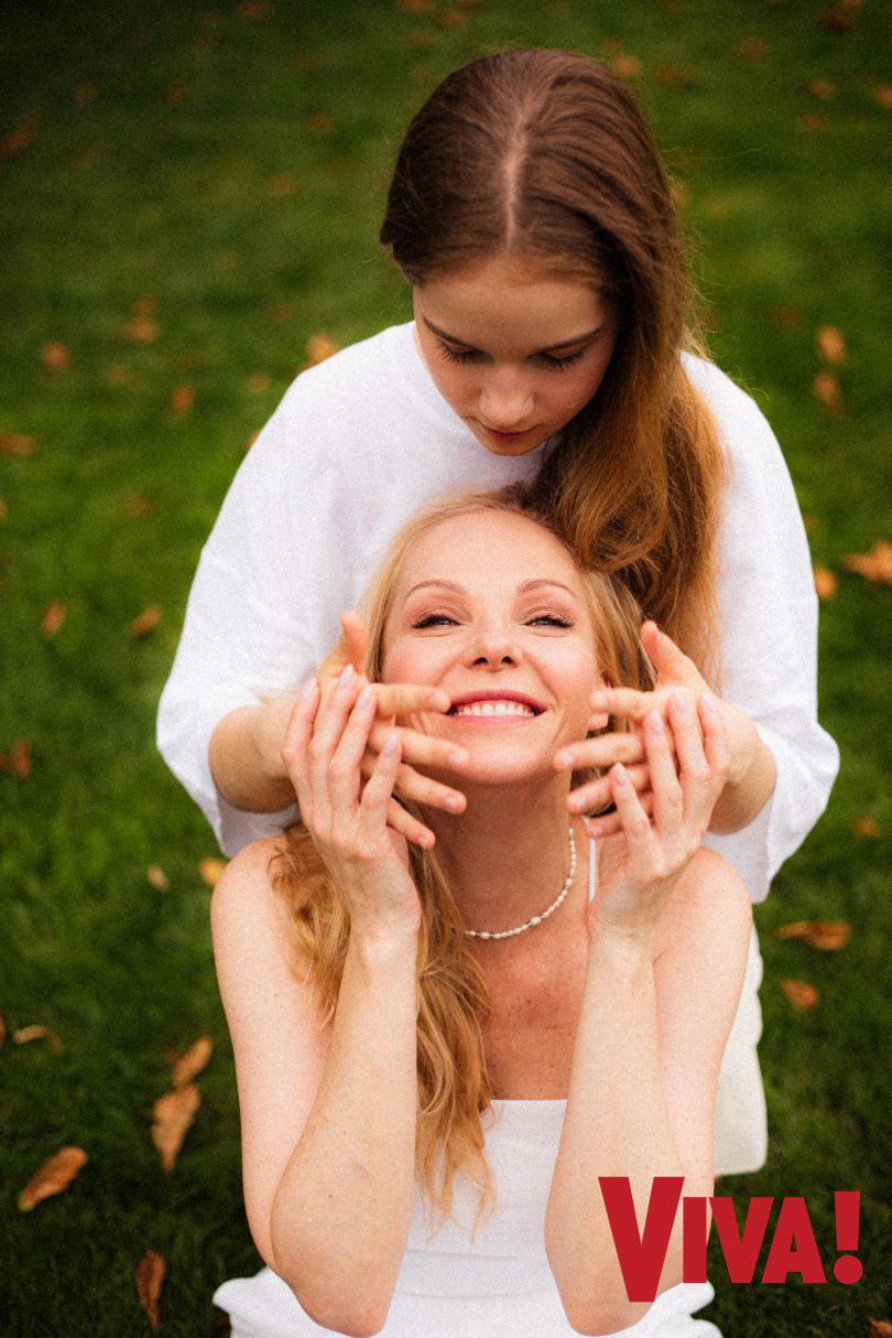 Даша Трегубова з донькою Поліною у фотосеії для журналу Viva!