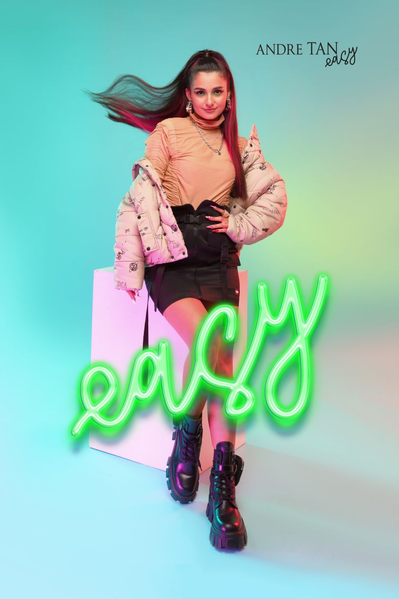 Анна Тринчер