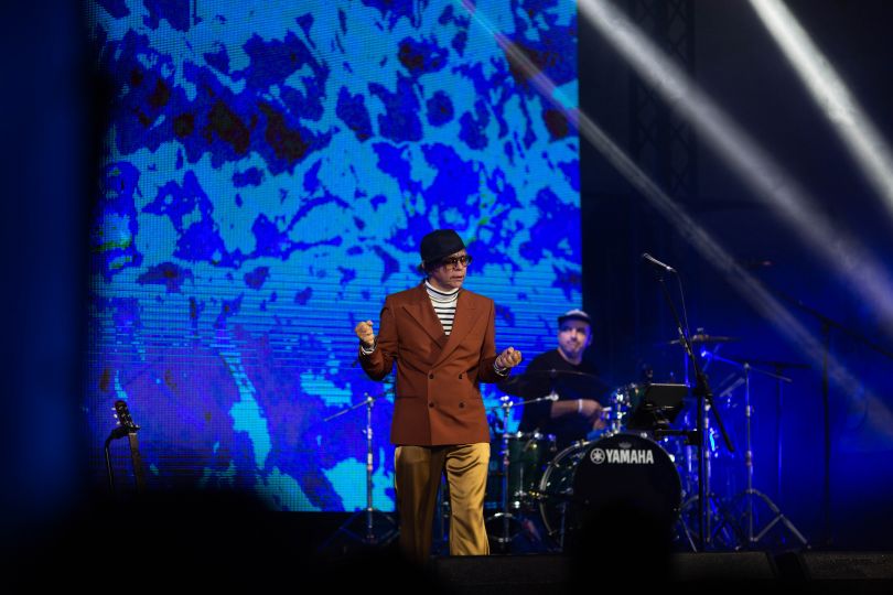 Мумий Тролль в Navy