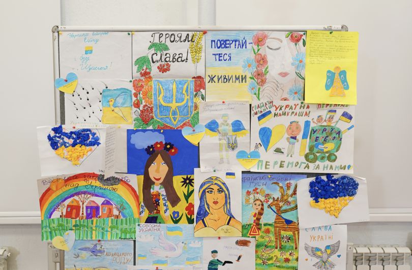 малюнки дітей для військових