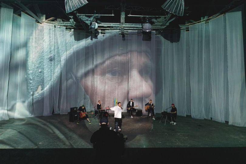 Без Обмежень