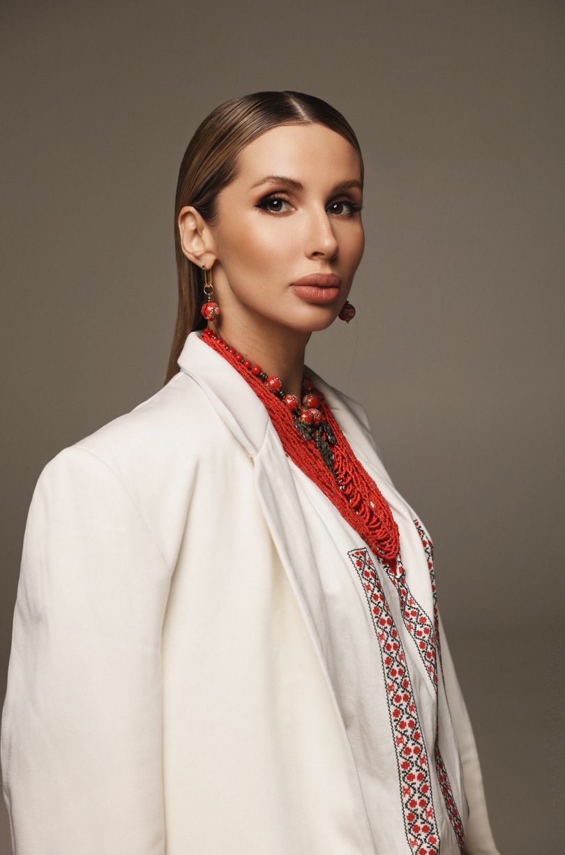 Світлана Лобода у стильній вишиванці