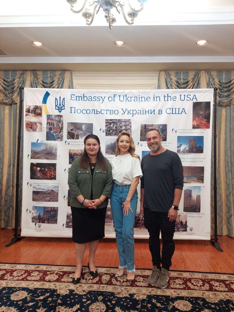 Тіна Кароль у США