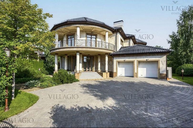 Віра Брежнєва і Костянтин Меладзе продають свою нерухомість у росії