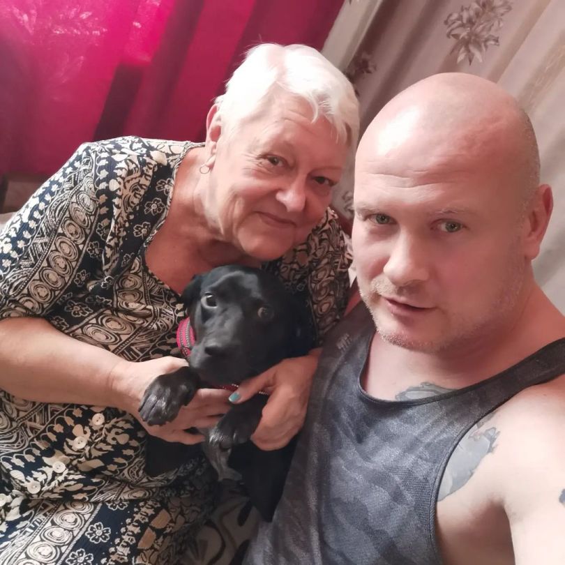 В'ячеслав Узелков і його мама