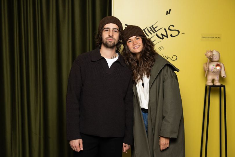 Володимир Дантес і Даша Кацуріна на виставці Дмитра Монатіка