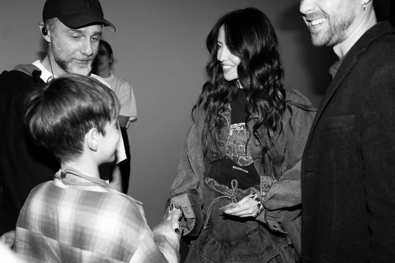 Надя Дорофєєва і Міша Кацурін на виставці Дмитра Монатіка