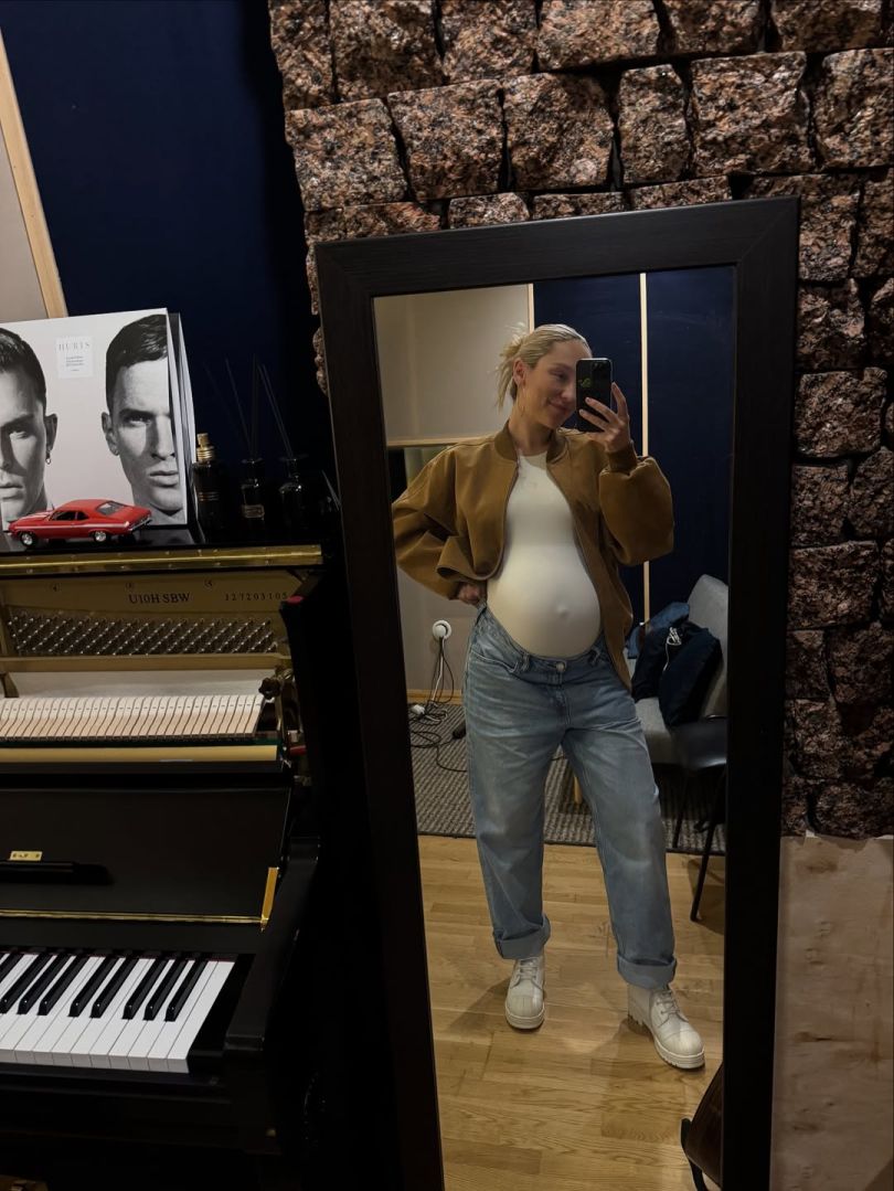 ROXOLANA вагітна