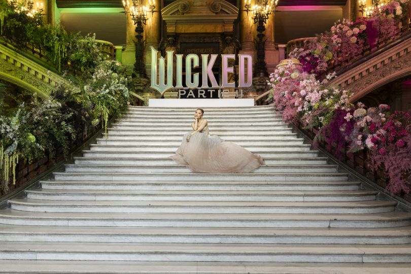 Аріана Ґранде зачарувала Париж у вінтажній сукні Givenchy на прем&rsquo;єрі &laquo;Wicked: Чародійка. Частина 2&raquo;
