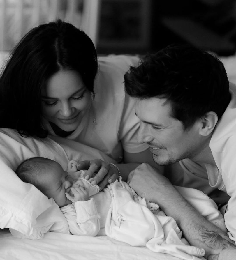 Позитив (Олексій Завгородній) і Юлія Сахневич з донькою Марією