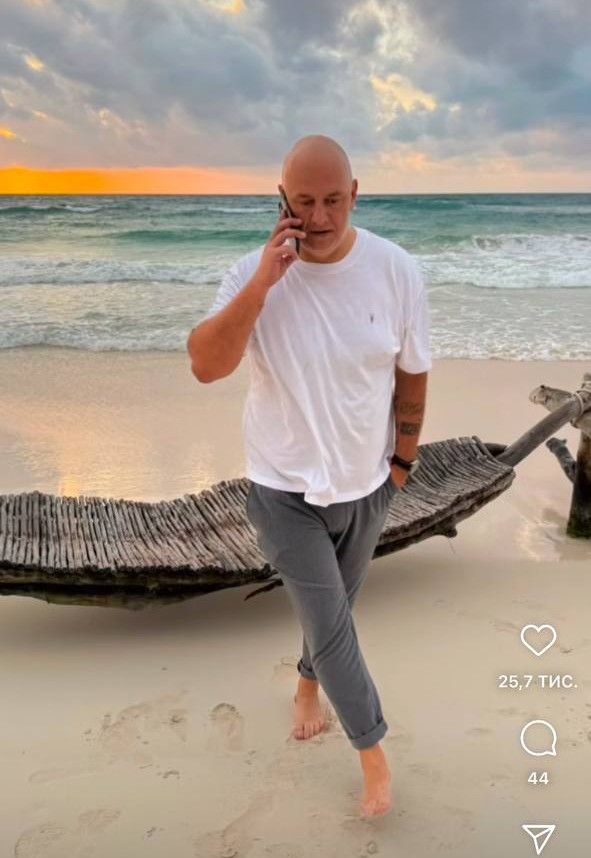 Потап засвітився на пляжі в Мексиці
