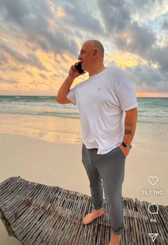 Потап засвітився на пляжі в Мексиці