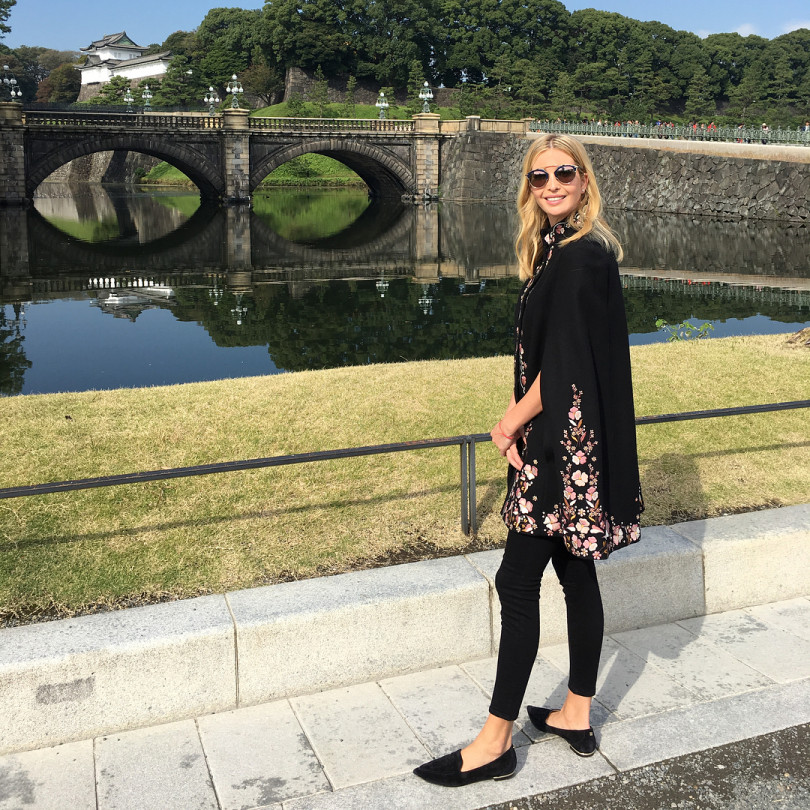 Иванка Трамп восхитила поклоннков шикарным вечерним платьем