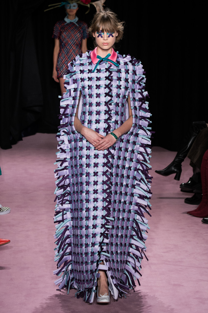 Viktor &amp; Rolf представили коллекцию, от которой невозможно отвести взгляд