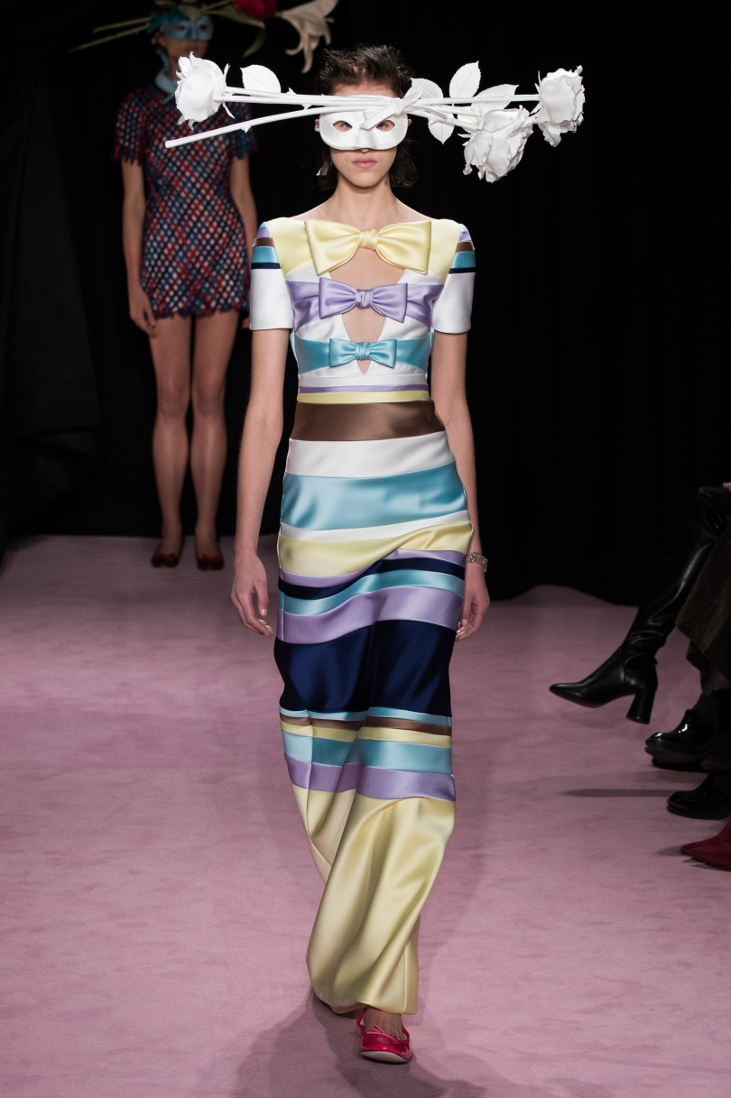 Viktor &amp; Rolf представили коллекцию, от которой невозможно отвести взгляд