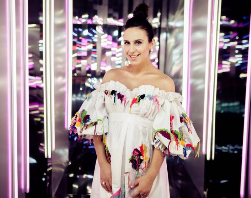 Беременная Джамала объяснила, почему не уходит в декрет и будет сниматься в прямых эфирахБеременная Джамала объяснила, почему не уходит в декрет и будет сниматься в прямых эфирах