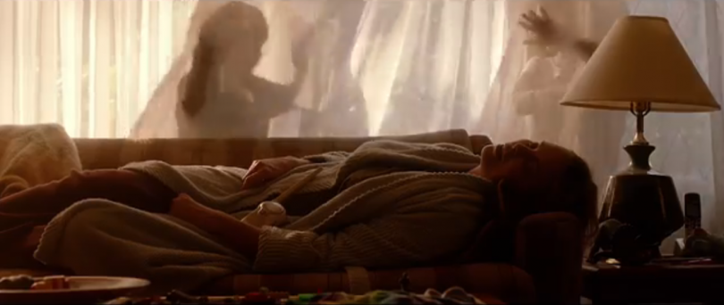 +15 кг: в сеть попало видео с располневшей Шарлиз Терон 