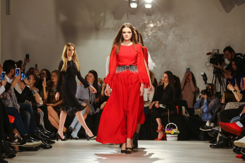 В рамках Kiev Fashion Days состоялся показ новой коллекции украинского дизайнера Анастасии Ивановой. 