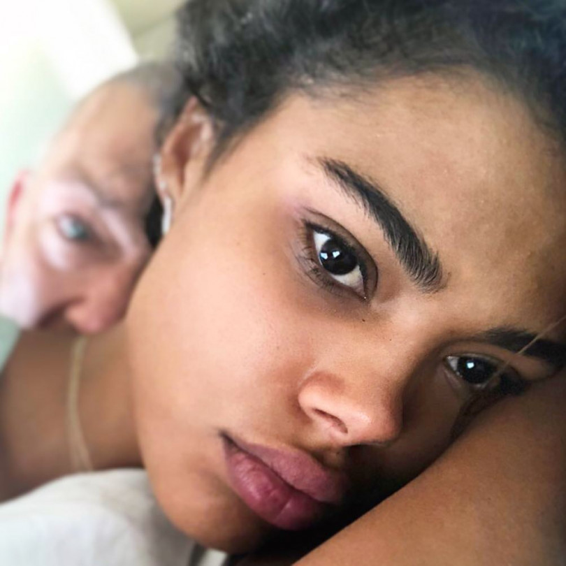 Тина Кунаки