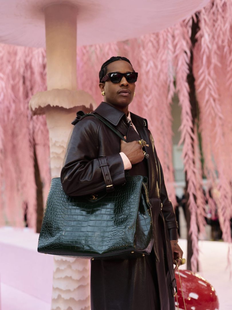 хто з зірок прийшов на показ Chanel у Парижі