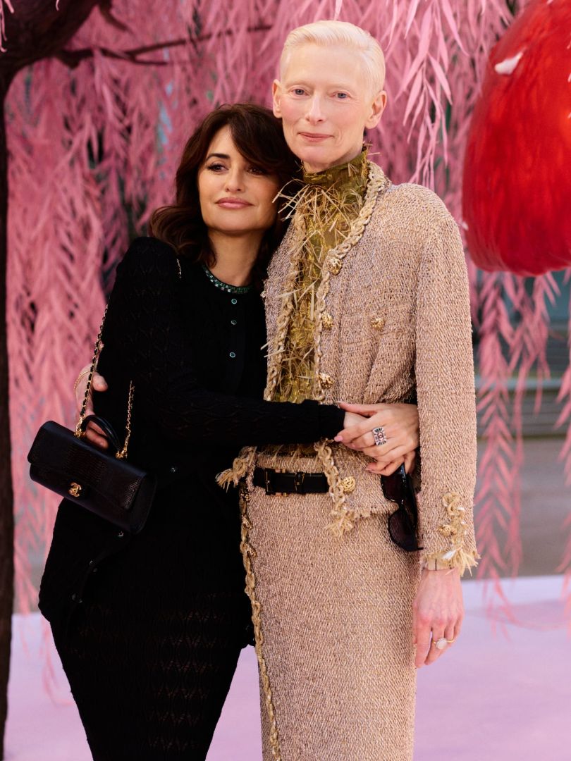 хто з зірок прийшов на показ Chanel у Парижі