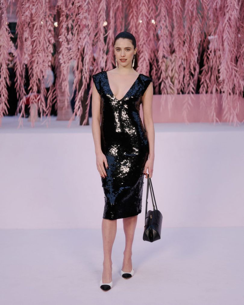 Марґарет Кволлі на показі Chanel у Парижі