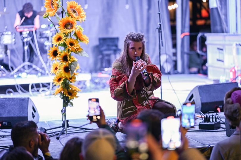 донька Юрія Нікітіна та Ольги Горбачової