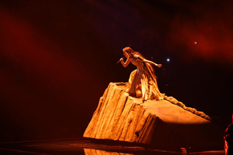 Jerry Heil и alyona alyona на сцене Евровидения 2024 в Мальме