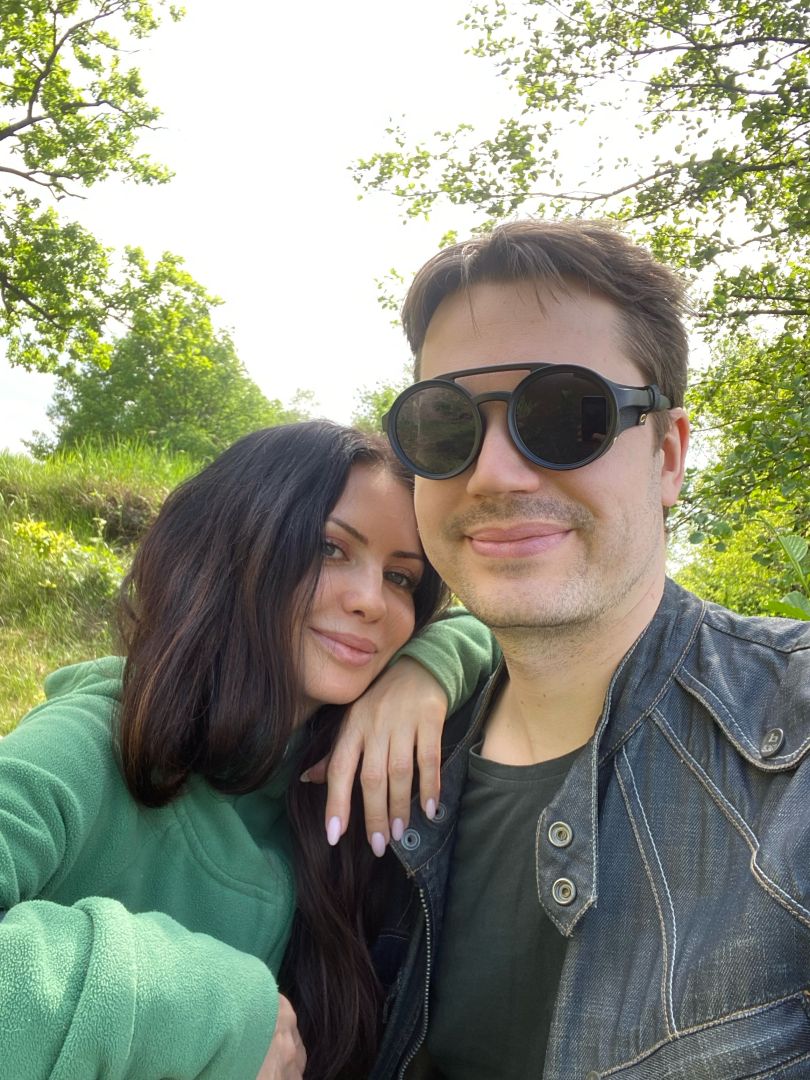 Певица Lama показалась как выглядит без макияжа на фото с любимым